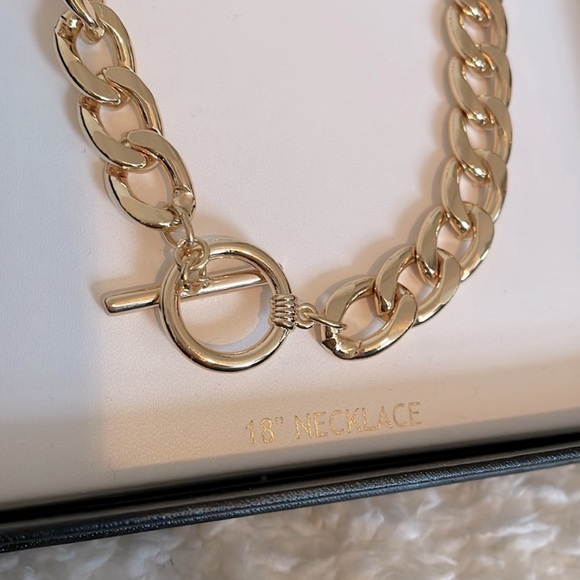 House of Harlow | NWT Gold Link Necklace - Picture 2 of 4